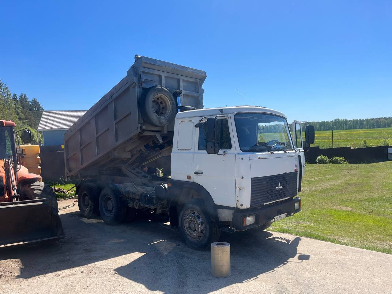 Перевозки сыпучих грузов самосвалом