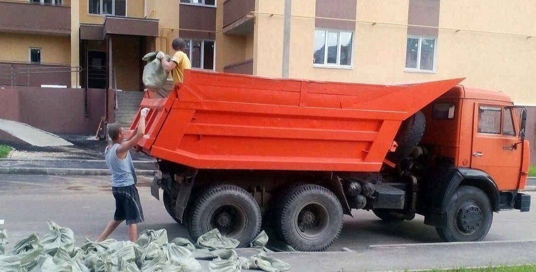 Услуги самосвалов 2-25т. Погрузчик. Грузчики