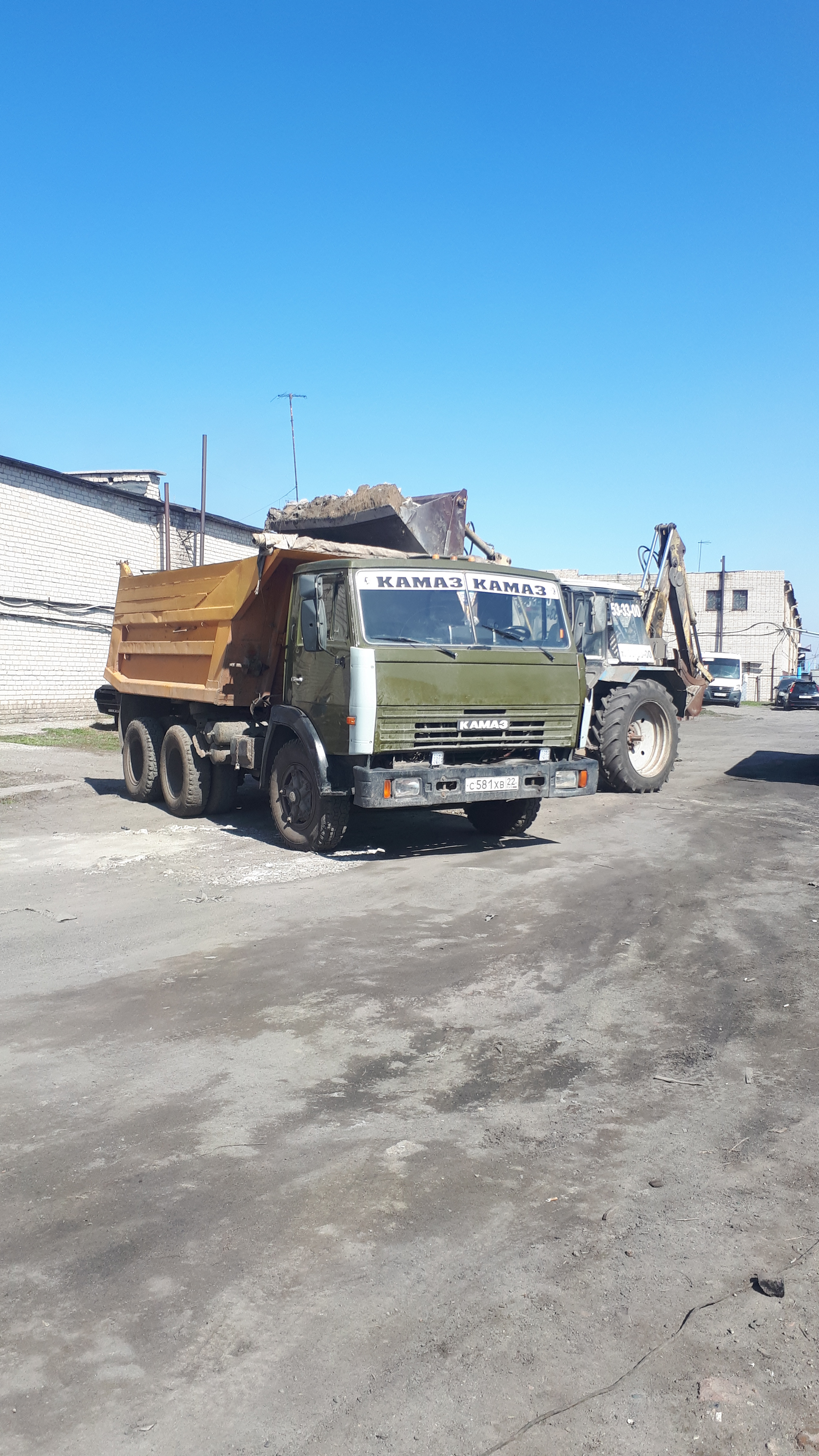 Доставка земли ,вывоз строительного,бытовогомусора