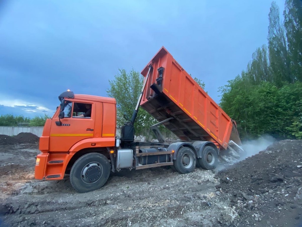 Самосвал 20 М3
