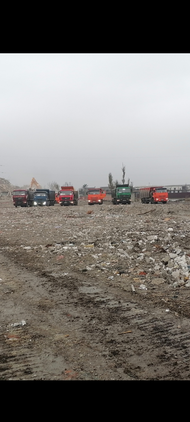 Самосвалы 20 кубов, 30 тонн в аренду